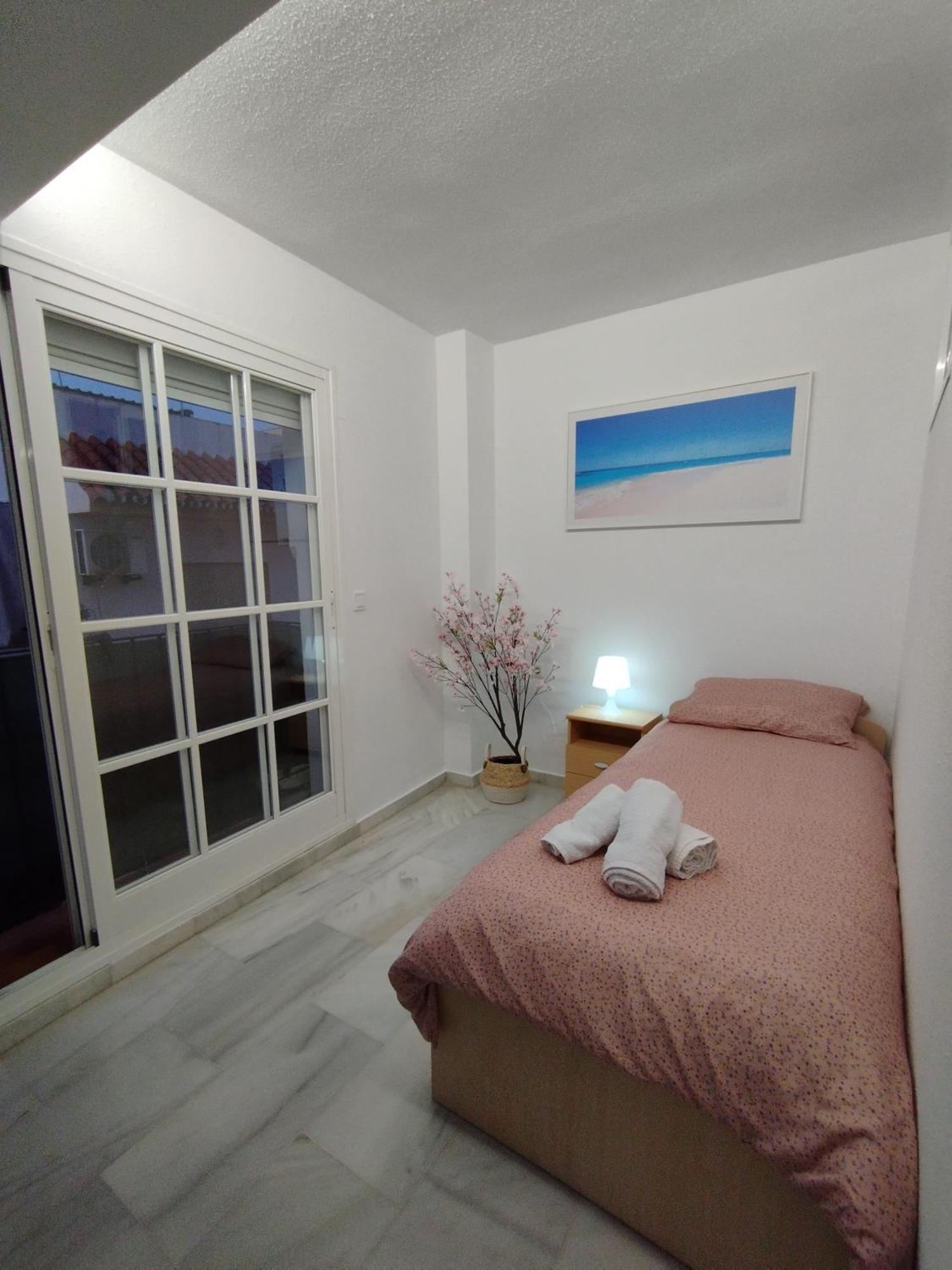 Apartamentos Playacala La Cala Del Moral Eksteriør bilde